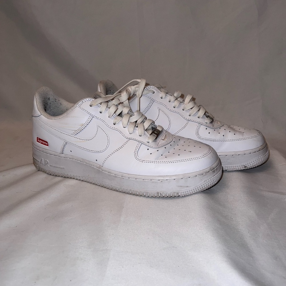 Nike Air Force 1 x Supreme Low Box Size 10 Men
